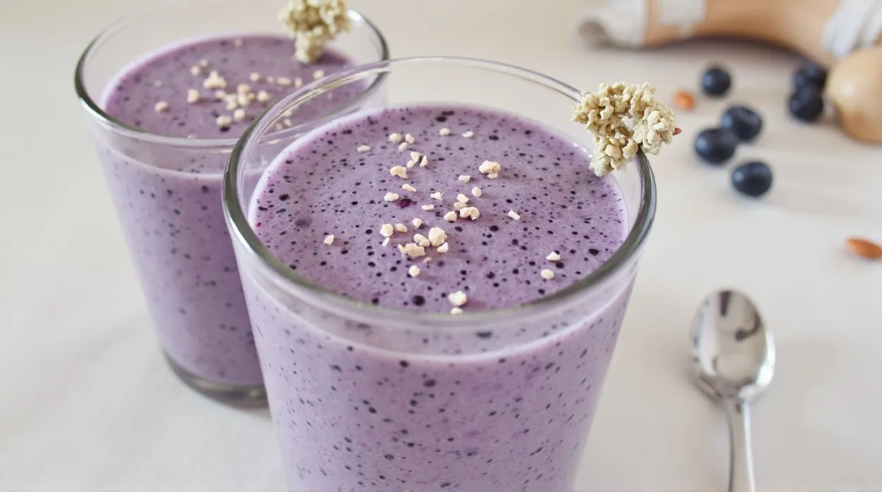 Blueberry Almond Keto Smoothie