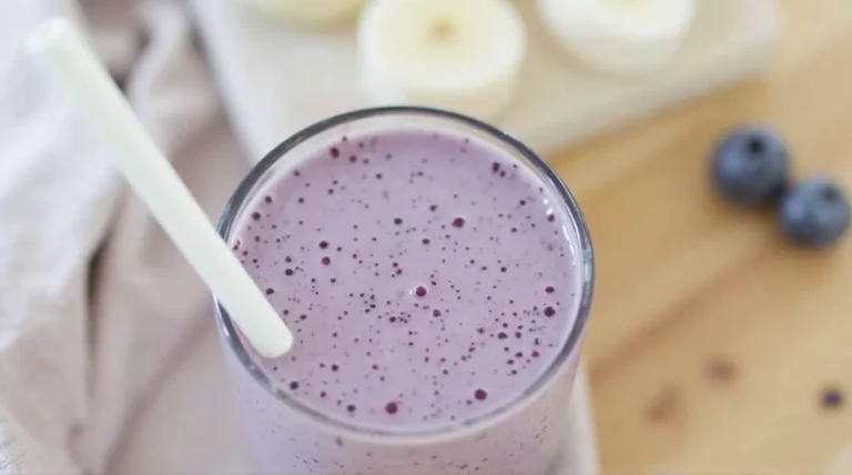 Blueberry Banana Yogurt Smoothie