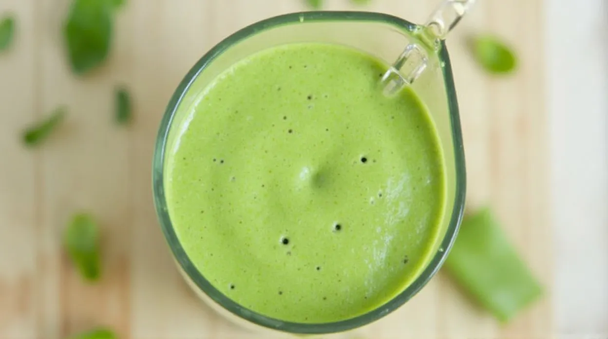 Celery Green Detox Smoothie