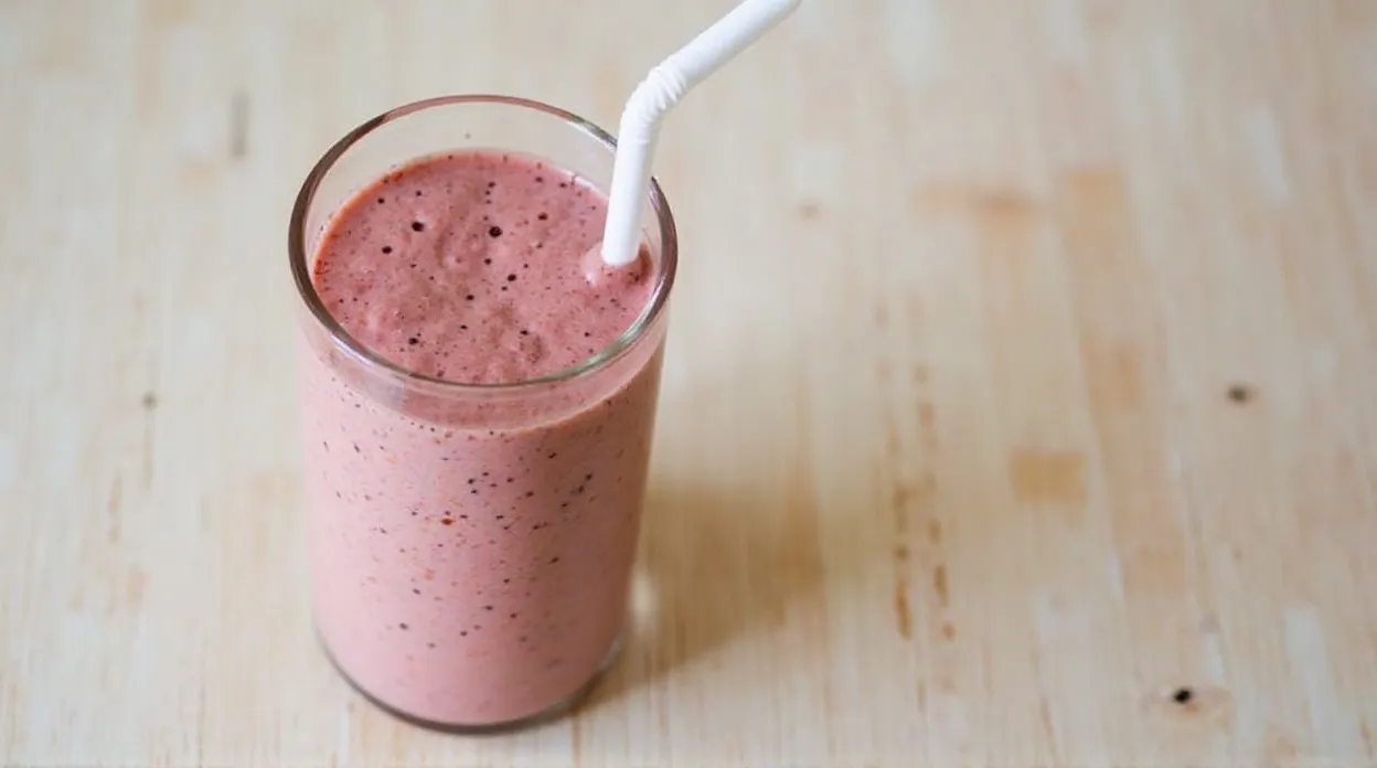 High-Protein Smoothie (No Protein Powder, No Problem)
