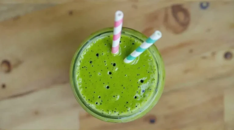 Mango Spinach Power Smoothie
