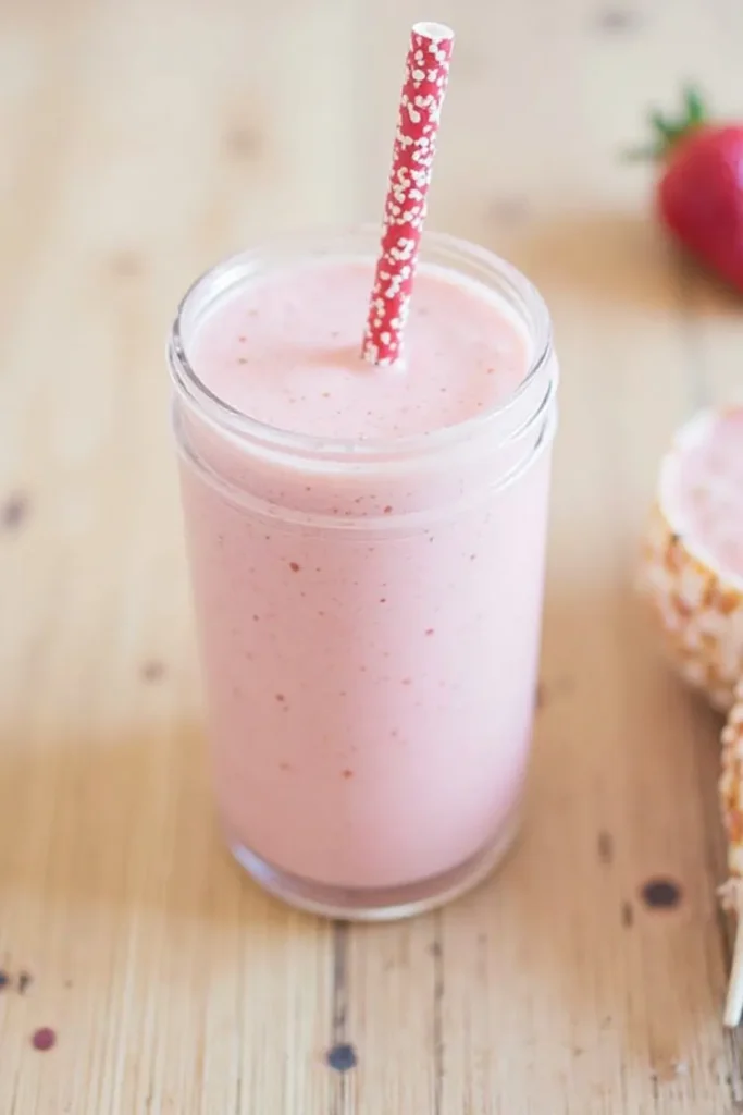 Strawberry Banana Oat Smoothie