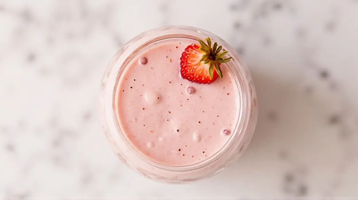 Strawberry Coconut Cream Keto Smoothie